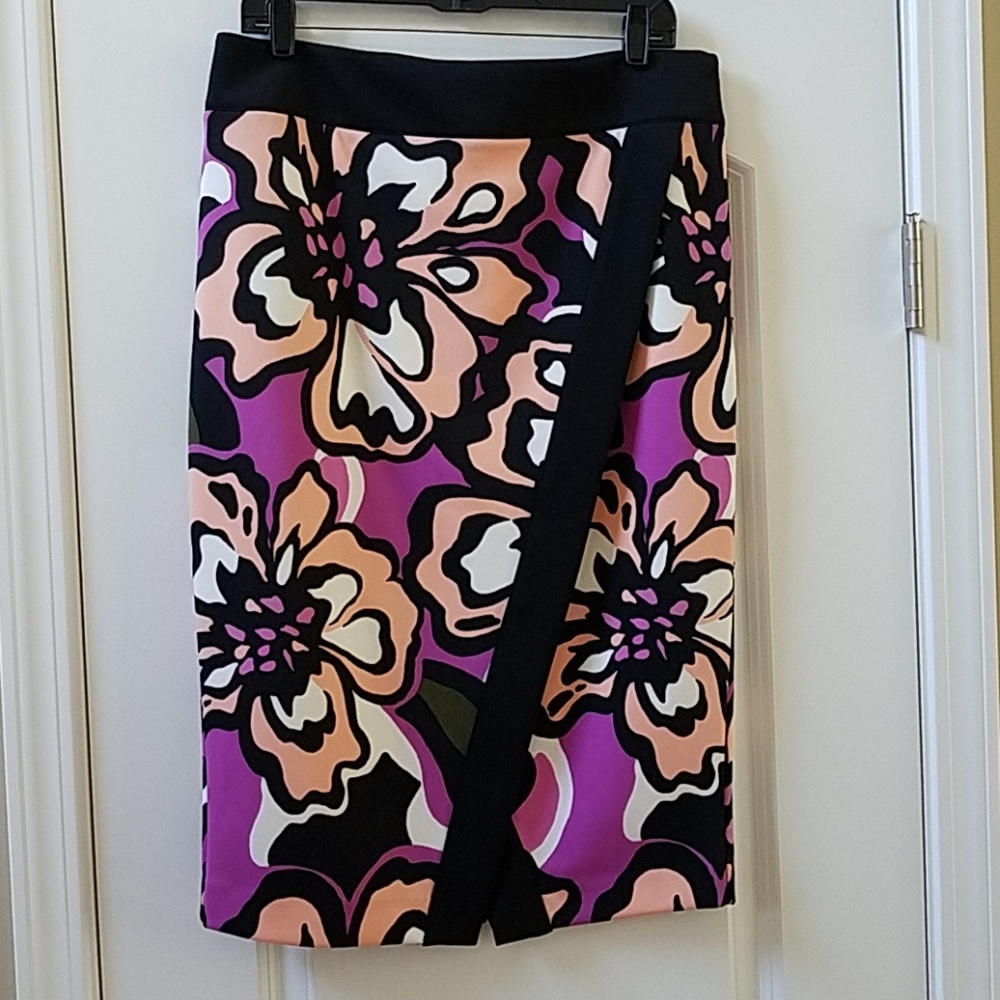Envelope style skirt